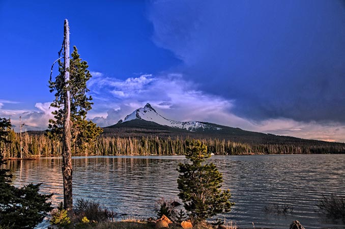 Mount Washington From Big Lake - Cascadia, Oregon