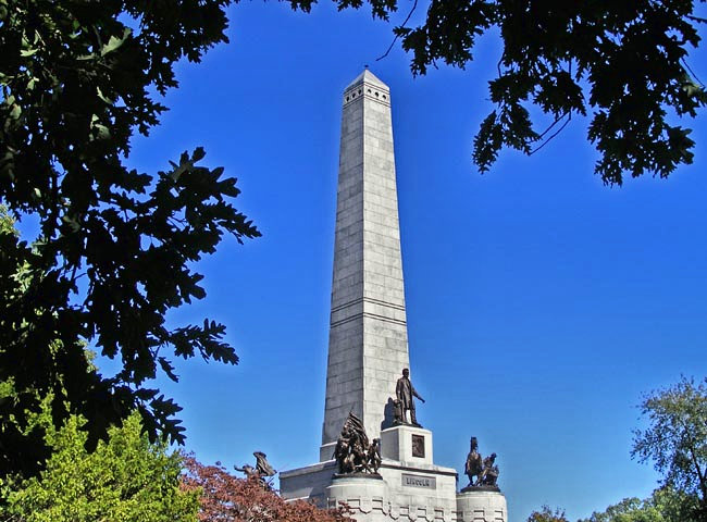 Lincoln Tomb and War Memorials - Oak Ridge Cemetery, Springfield, Illinois