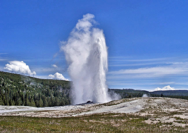 Old Faithful Geyser - Yellowstone National Park, Wyoming