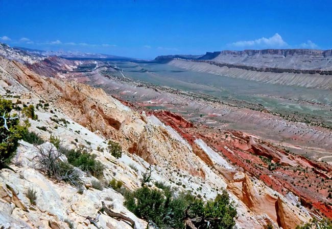 Waterpocket Fold - Capitol Reef National Park, Utah