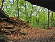 Devils Den Cave