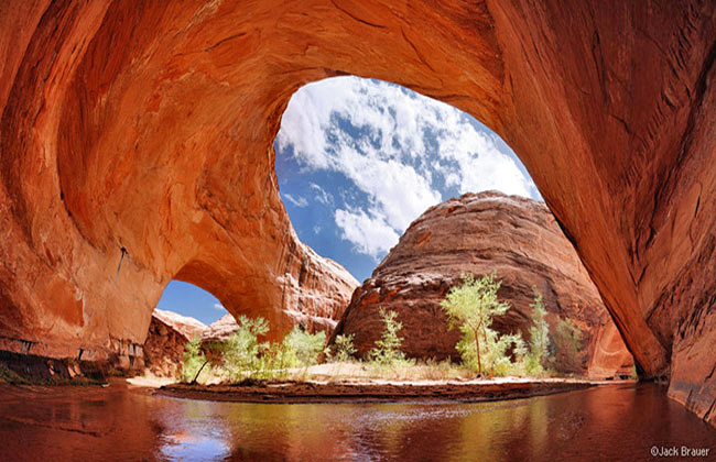 Jacob Hamblin Arch (Lobo Arch) - Grand Staircase-Escalante National Monument, Utah