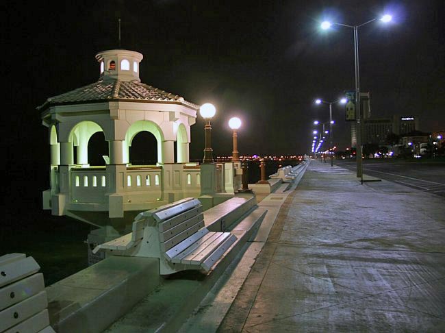 Baywalk, Shoreline Boulevard - Corpus Christi, Texas