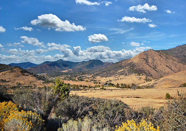 Shasta Valley Vista Point - Yreka, CA