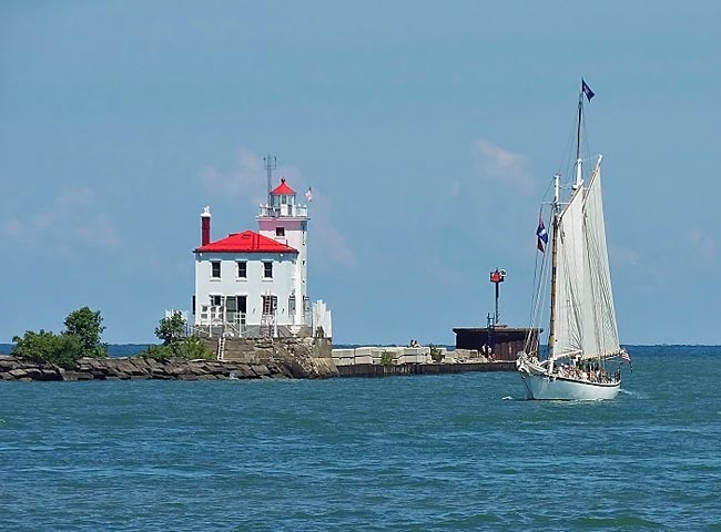 Fairport Harbor West Breakwater Light - Lake County, Ohio,