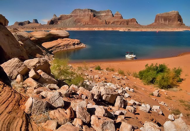 Lake Powell- Glen Canyon National Recreation Area, Arizona