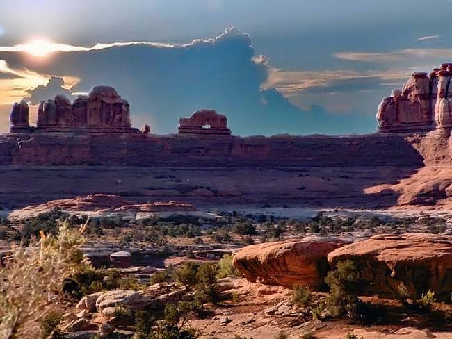 Wooden Shoe Butte Arch - Needles District, Utah